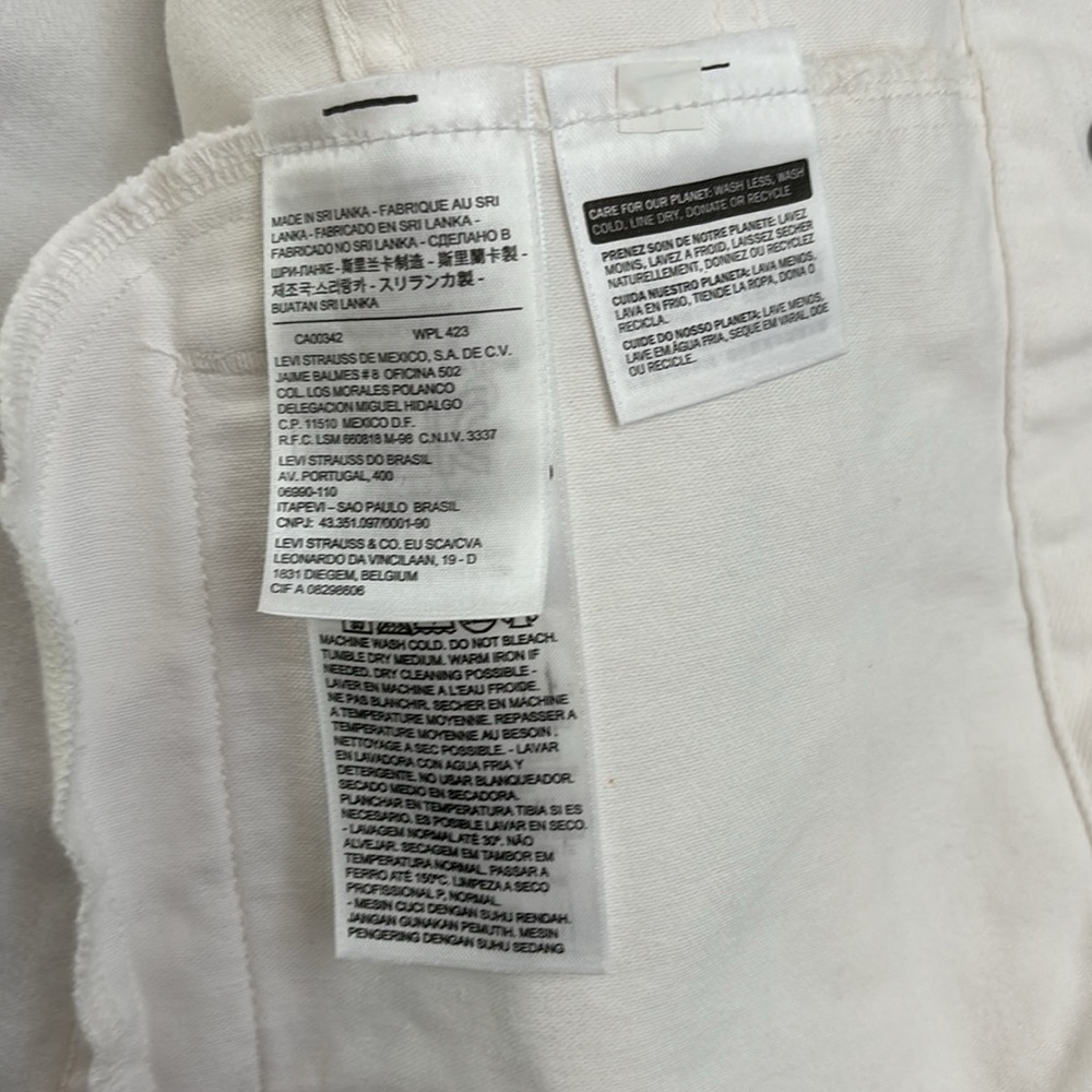 Levi’s White Denim Jacket - image 2